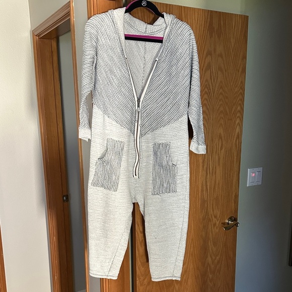 Free People Beach Brand Grey Onesie Hoodie - Picture 1 of 13